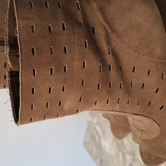 Envy Brown/Beige Throttle Suede Leather Peep-Toe Bootie, Size 9 - Picture 12 of 13